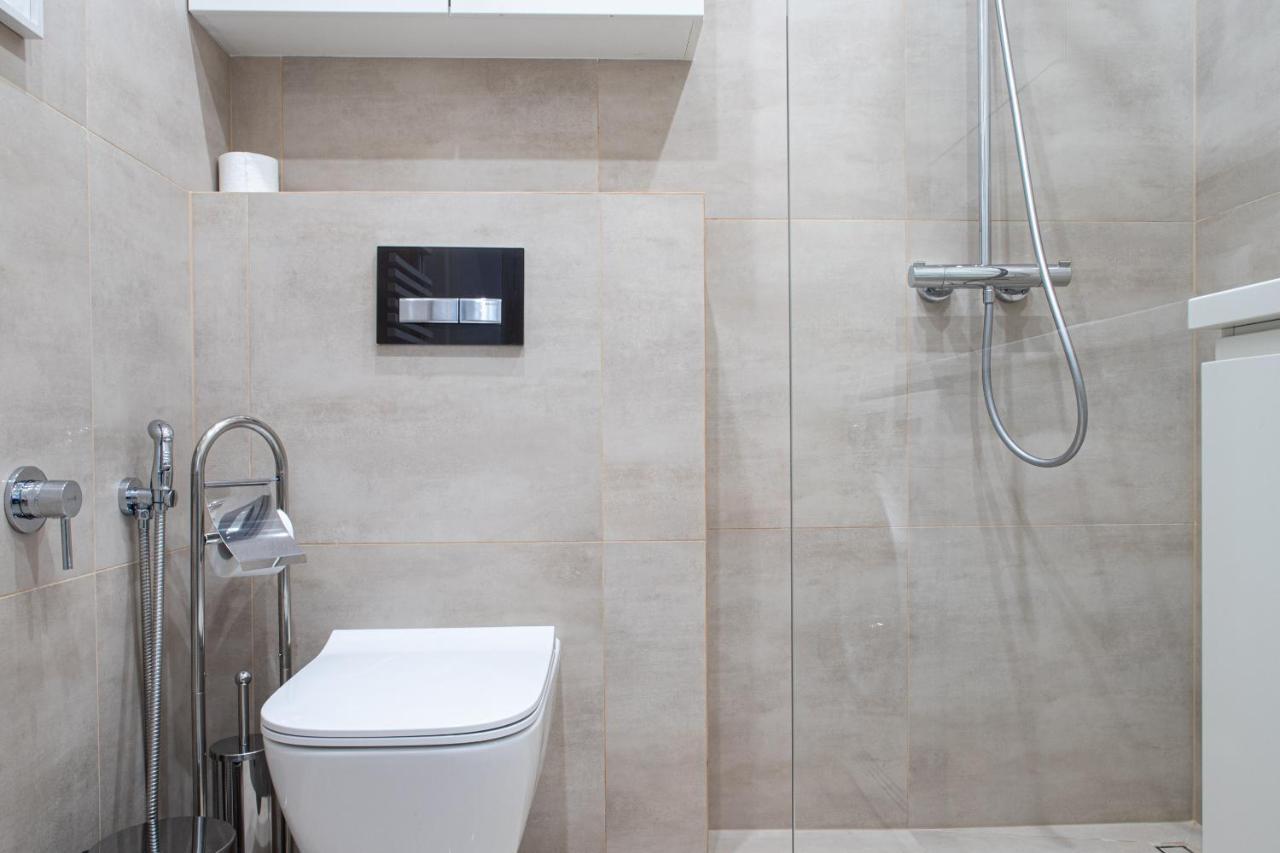 Wola Glamour Apartment Varşovia Exterior foto